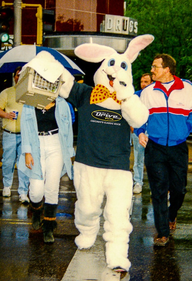 TheByrdRocks's tweet image. #HappyEaster! 🐰 (it's also "#FourTwenty" today...) I'm bringing a basket full of musical goodies for you from 12noon-5pm on Chicago's Classic Rock 97.1 The Drive! 🎶😄🎶

Full details:  tinyurl.com/bddf4j7f