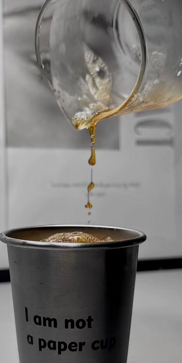 هي فرصة وحدة وبعدها أنا مثل السراب تشوفني بس ماتوصلني >>