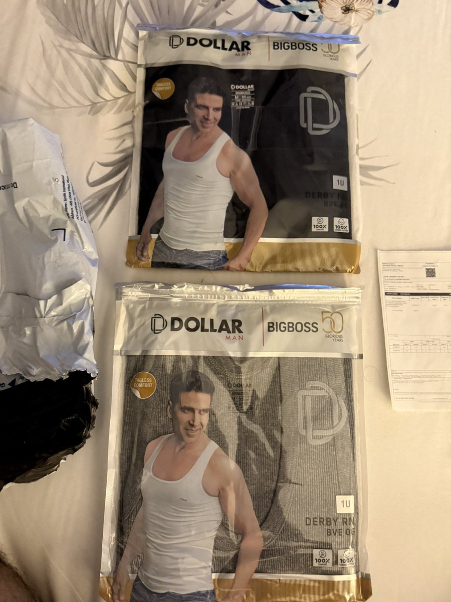 excallibur007's tweet photo. @AJIOLife @AjioCares @AkashMAmbani 
Got scammed by AJIO today, ordered a pack of 7 vests in size L, received  a pack of 2 in size M and the order id in the invoice received is also incorrect and addressed to someone else. The customer care tells that the order is unreturnable. https://t.co/FwPmKArU9D