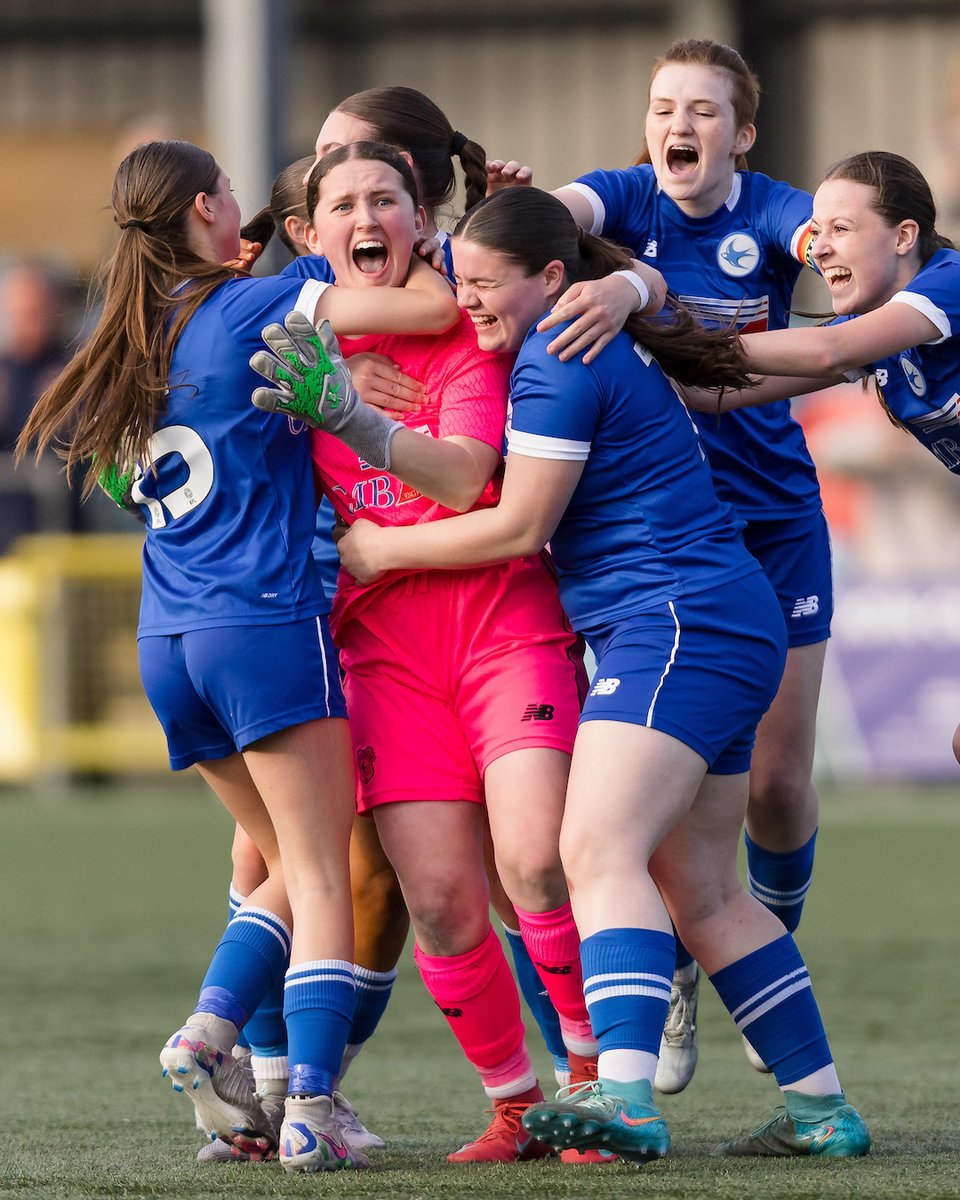 Saves Wrexham's fifth penalty 🧤
Scores Cardiff's fifth penalty ⚽️

Grace Olsen is the <a href="/CardiffCityFCW/">Cardiff City FC Women</a> hero 👏

#GeneroAdranU19