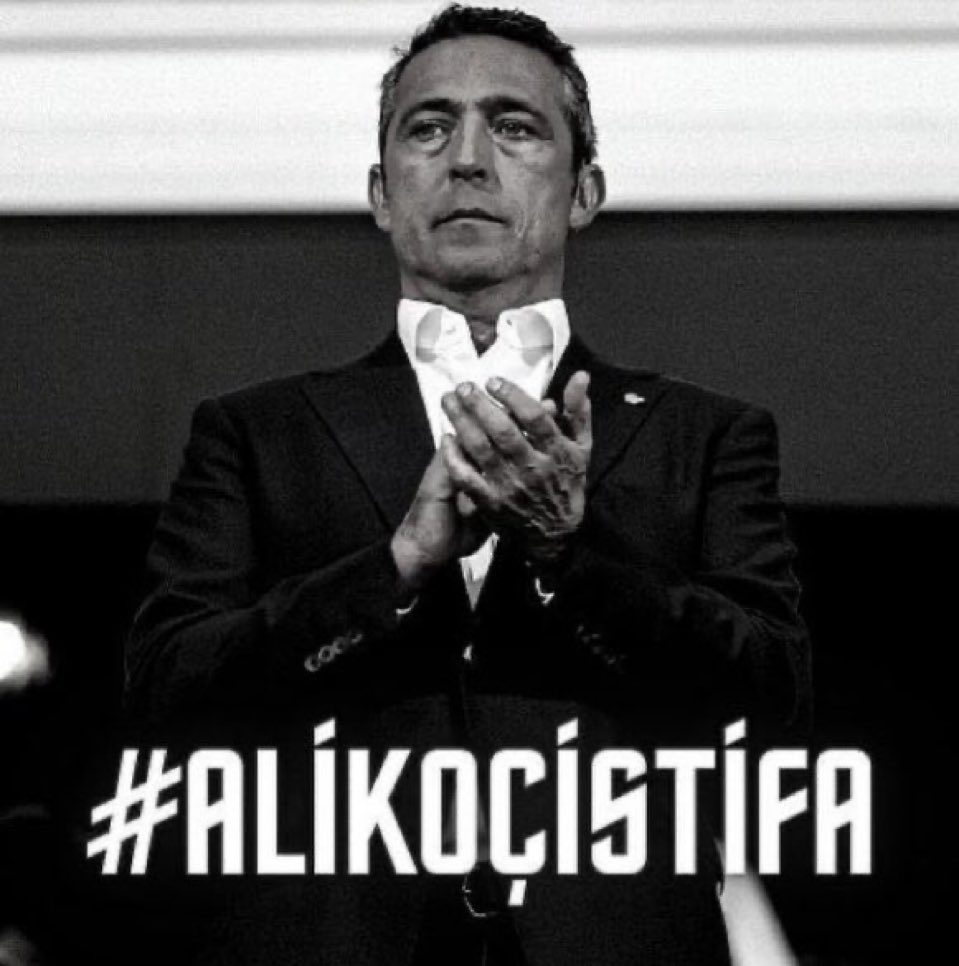 TevetogluBugra's tweet photo. #AliKocİstifa  allah sana nasip etmeyecek bu kulüpte şampiyonluk beceriksiz iş bilmez utanmaz arlanmaz !!! https://t.co/IMQKvsOQuv