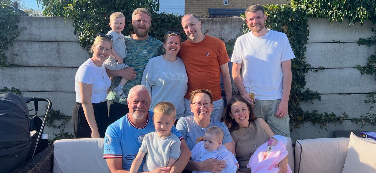 My heart is so full 💖 3 children, plus wives/partner, 4 grandchildren… together for the first family photo 🩵🩵💖🩵🩵🩵💖 amazing day together