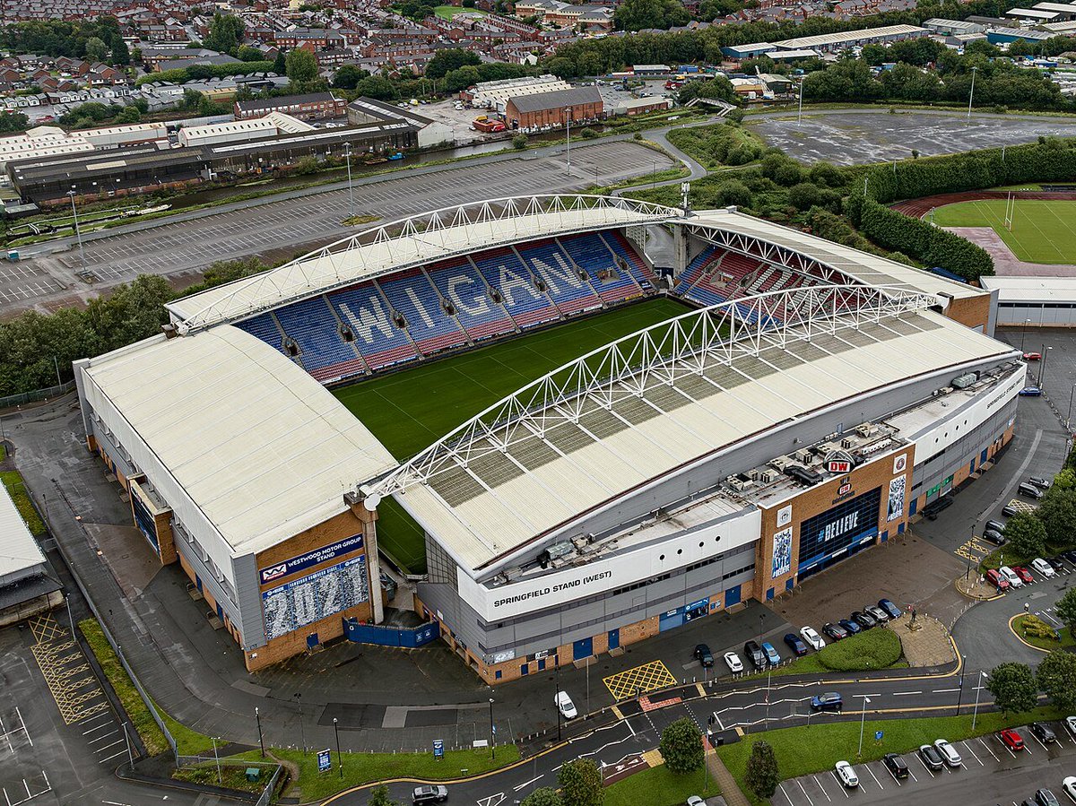 WiganHistory's tweet photo. The Brick Community Stadium was called the JJB Stadium when it opened in 1999. In 2009, it was renamed the the DW Stadium. On May 13th 2024 it was changed again to its current name after a partnership with a local charity.

#BrickCommunityStadium #Charity #LocalHistory #Wigan https://t.co/yyT0nXhdFV