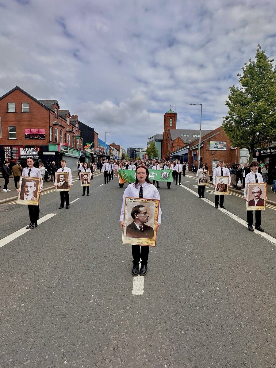 Today, Ógra Shinn Féin activists paid tribute to those who gave their lives for Irish freedom at Belfast’s Easter Commemoration. 

As young republicans, we live for the spirit of the 1916 Proclamation. We are the final days of partition.