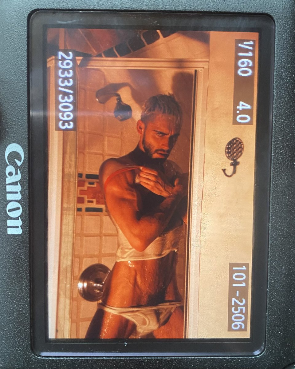 konradhawkins's tweet photo. 😎😎🫠🫠 #gayfriendly #hotgayboy #gay #nude #shootingphoto #naked #photographer https://t.co/BxURksZ60T