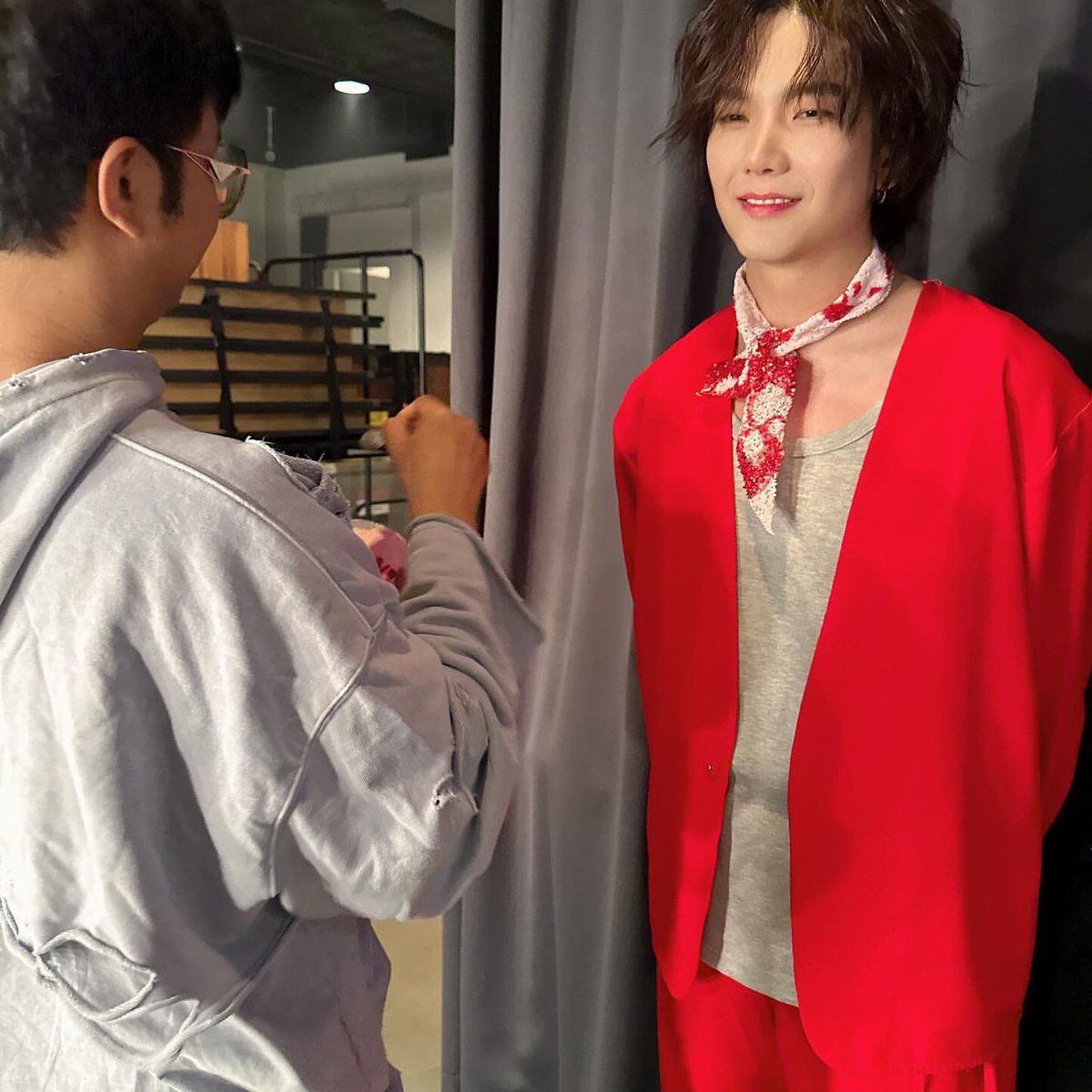 — Buildyourloveforyou IG story update - [20/04/2025]

“Behinds the scene 🙏🏻Thanks toptawi_mua for wonderful makeup🤩 it’s so fabulous like you😄”

SPRING DATE WITH BUILD
#BuildJPFanmeeting2025
#BuildJakapan #Beyourluve <a href="/JakeB4rever/">BIU.</a>