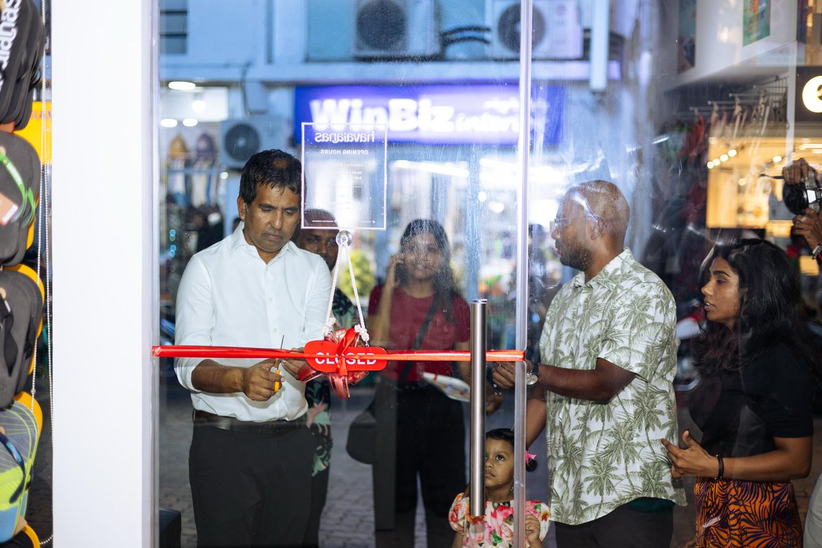 em_saeed's tweet photo. Had the honor of inaugurating the first Havaianas-Maldives store in Male’. https://t.co/gZMRB42M1L