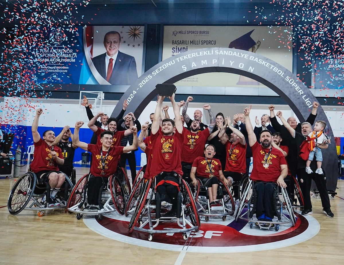 tribundergi's tweet photo. ŞAMPİYON 🏆 Final serisinin 3. maçında Fenerbahçe’yi 75-67 mağlup ederek seriyi 2-1 kazanan Galatasaray, Tekerlekli Sandalye Basketbol Ligi 24/25 Şampiyonu oldu.

🏆 Ligde 11. Şampiyonluk. https://t.co/WCV9tWBXs8