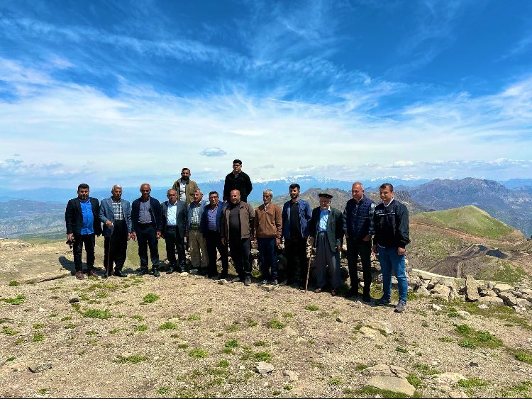 BAYRAMZDEMR11's tweet photo. 📍#CudiDağı İnsanlığın Beşiği Hz.Nuha Ev Sahipliği Yapan Cudi Sefineyi Ziyaret Ettik Bu Gururu Bize Yaşatan Devletimize,Minnettarız!..🇹🇷 https://t.co/73KeIv22RU
