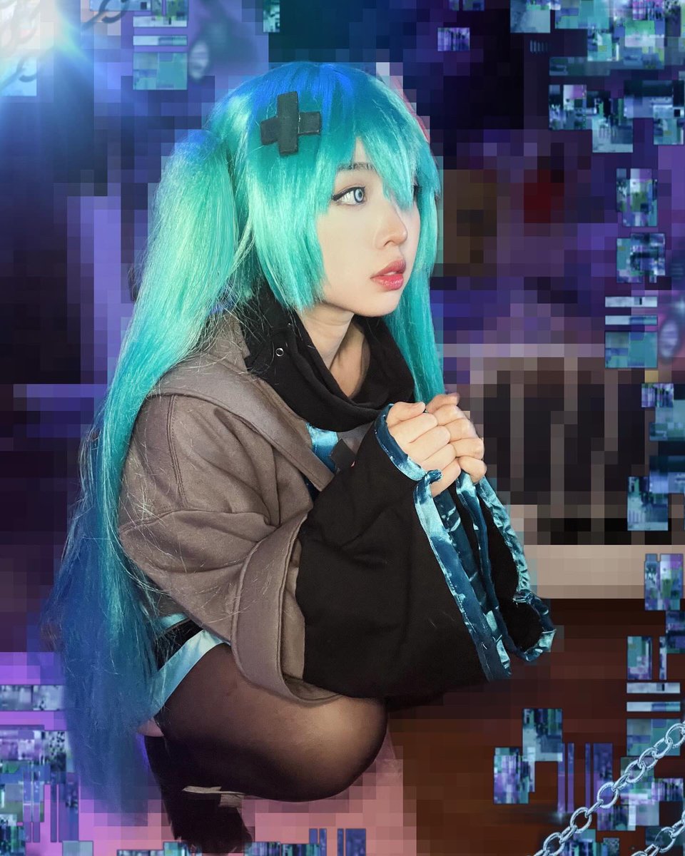 mooncakex3's tweet photo. a miku who can’t sing / pjsk movie cosplay made by me ~ 
do you watch the movie? it was so cute and sad 🩵😩

#hatsunemiku #projectsekai #colorfulstage #pjsk https://t.co/iS67HGj1dI