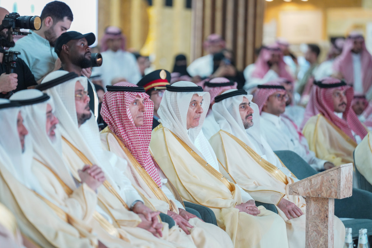 SABIC's tweet photo. We briefed Abdulrahman Al-Fadley, Minister of Environment, Water and Agriculture, and Adel Al-Jubeir, Minister of State for Foreign Affairs, Member of the Council of Ministers and Envoy for Climate, about our innovative solutions at the #SaudiEnvironmentWeek 2025.

#SABIC https://t.co/yJZS20MWuA