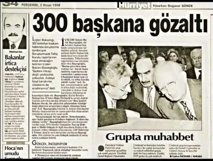 Tarih, 28 Şubat 1998.

Aynı günde 300 belediye başkanı "irticayla mücadele" adı altında gözaltına alındı.

Tabi o zamanlar "Demokrasi, insan hakları, seçilmişe saygı" gibi dertleri olmayan CHP'lilerin hiç sesi çıkmamıştı.

Şimdi alenen devleti ve milleti soyan isimler, gözaltına