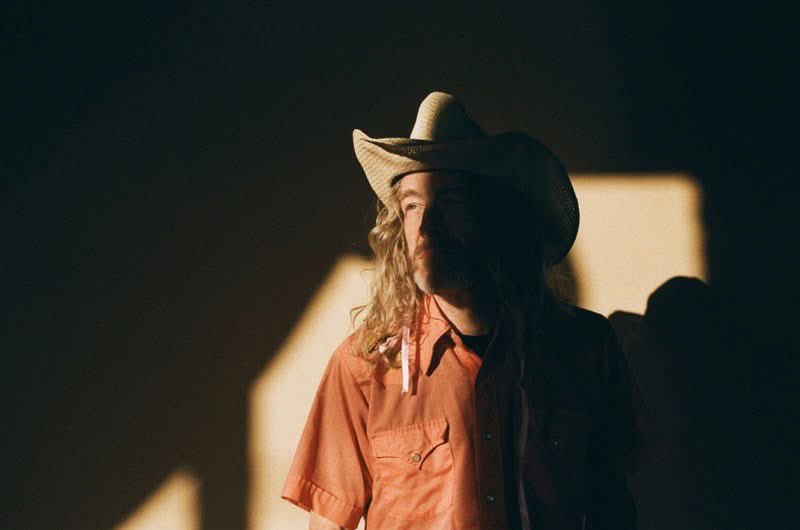 Time left to catch a little Reg's Coffee House (Birmingham Mountain Radio 107.3 FM, 97.3 HD2 &amp; bhammountainradio.com). Catch S.G. Goodman, The Mayflies USA, Little Feat, Cole Spain, Alan Sparhwak (pic), Billie Marten, Kathleen Edwards, Esther Rose, The Swell Season Official...