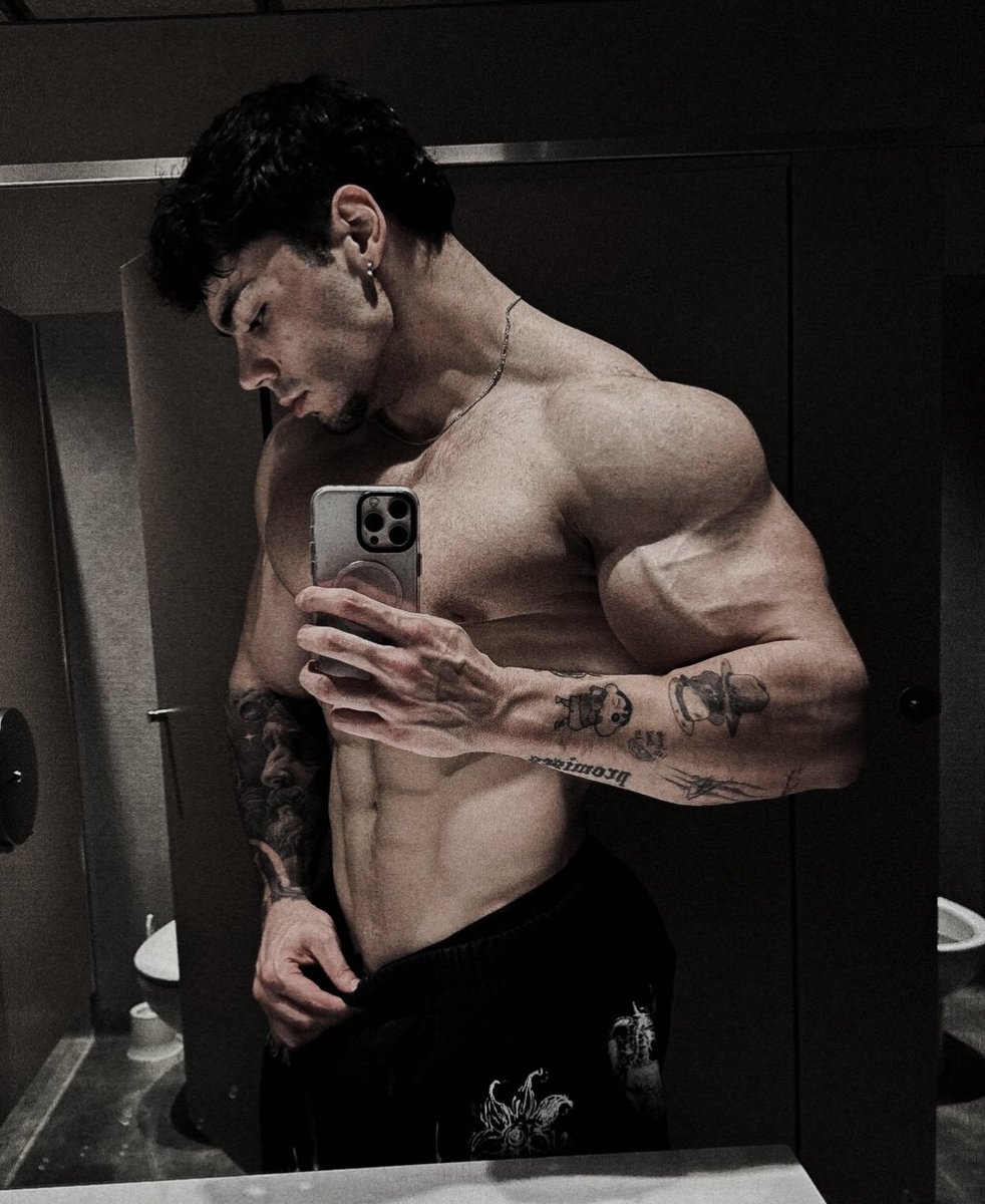 ᅠᅠᅠᅠ𝑺𝑬𝑩𝑨𝑺𝑻𝑰𝑨𝑵 tweet media