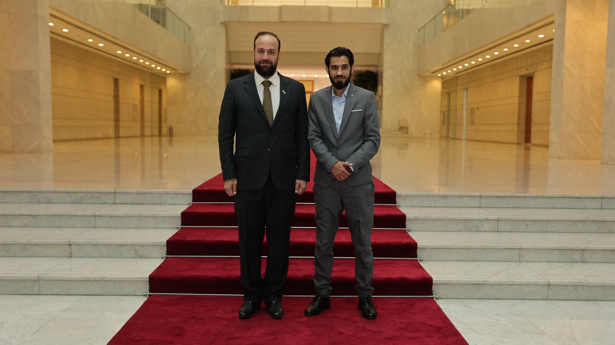 HmzhMo's tweet photo. بدعم وتوجيه من السيد الرئيس  أحمد الشرع وفي إطار خطة وزارة الإعلام والهيئة العامة للإذاعة والتلفزيون لإعادة إطلاق وتفعيل الإعلام الرسمي فقد تقرر إطلاق #الإخبارية_السورية بتاريخ 5/5/2025 الساعة 5:00 مساء. https://t.co/If05D8C7Ny