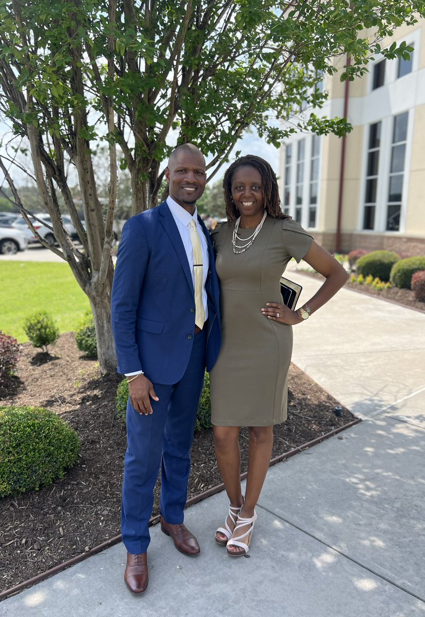 JerrellABarron's tweet photo. Happy Resurrection Day! Thank you God for our Risen Savior! Love the Barron Family! #missingjr https://t.co/Pr1c0q7g4e