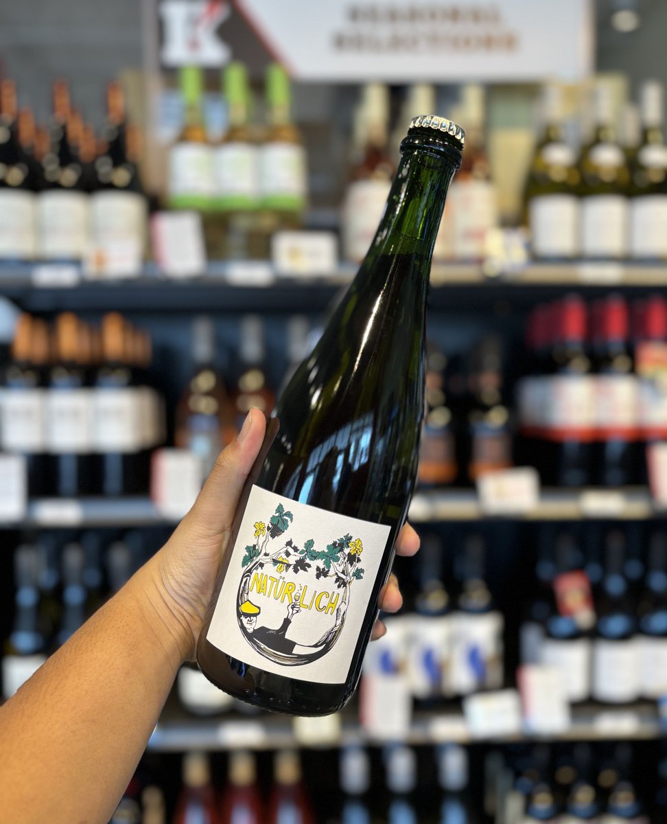 Kindred_SW's tweet image. Unfiltered, untamed, unforgettable. 🍾✨ Domaine Landron Chartier Natürlich Pét-Nat—pure bubbles, pure joy. 

#PetNatMagic #NaturallySparkling #kindredspiritsandwine 
#DownloadTheApp #explorepage