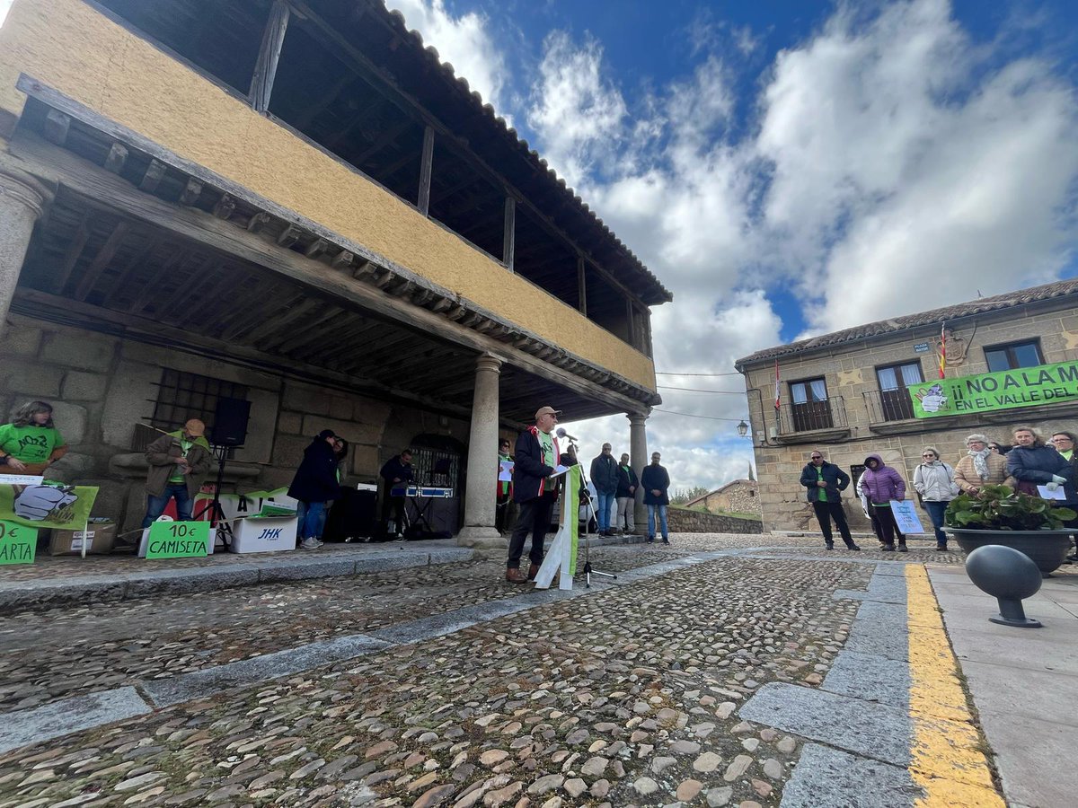 Comienza la concentración..."No a la mina en el valle del Corneja" Bonilla de la Sierra 19/4/2025
#noalaminaenelvalledelcorneja #valledelcorneja #avila #castillayleon #NoalaMinaSialaVida