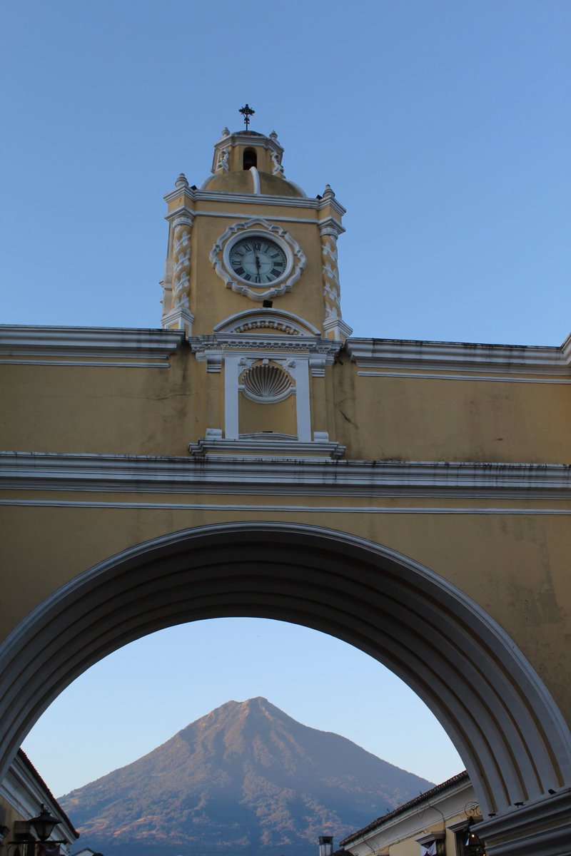La vida nos muestra maravillas que puedo disfrutar. Hoy no fue mi precioso mar,  fueron  las obras de la humanidad.