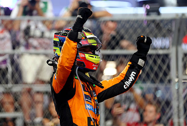 HasLn4WonTheWdc's tweet image. DAY 2226 

NO piastri leads 3-1 Norris in wins this season.