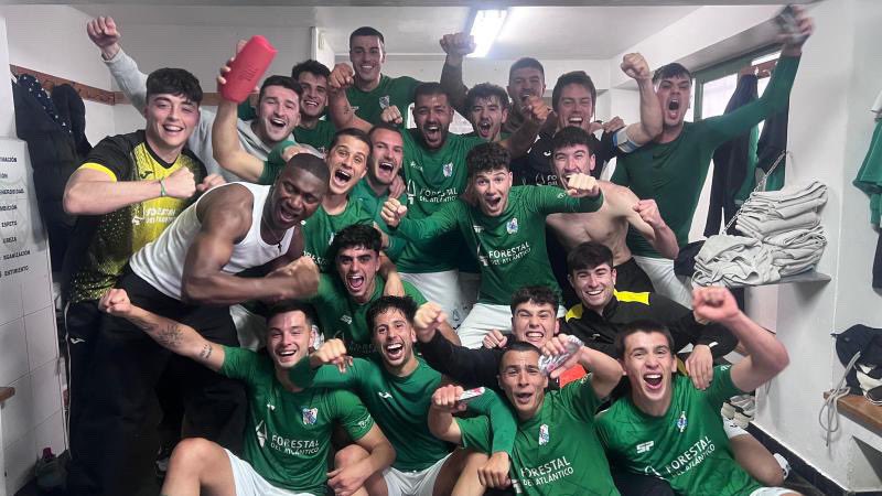 Y SI…? 💭💚

SI SI SI SI OUTROS +3 NA CASA COA NOSA XENTE 

DORMIMOS FORA DOS POSTOS DE DESCENSO IMOOOOOS VERDES💚💚💚