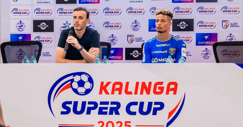 IndSuperLeague's tweet photo. "കളിക്കാരെക്കുറിച്ച് അഭിമാനം, അവരുടെ പരിശ്രമം ഞെട്ടിച്ചു", ദവീദ് കറ്റാല
കൂടുതൽ വായിക്കൂ.
#KBFCEBFC #IndianFootball #KalingaSuperCup #KeralaBlasters #DavidCatala