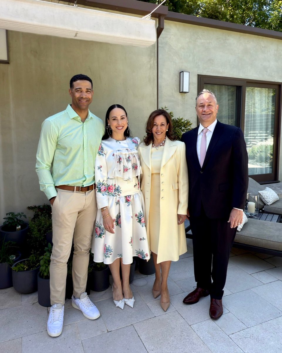KamalaHarris's tweet image. On Easter Sunday, we celebrate joy, hope, and our faith in renewal — even through the darkest of times. To all those celebrating today, our family wishes you a happy Easter.