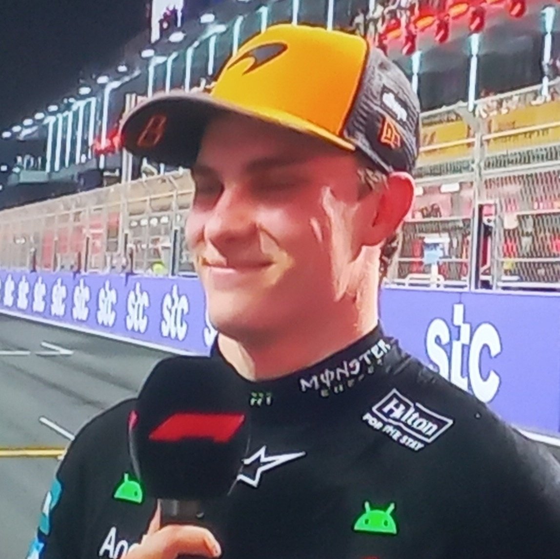 Responsável por não tocar hino da Holanda hoje 👇 deixem seu obrigado