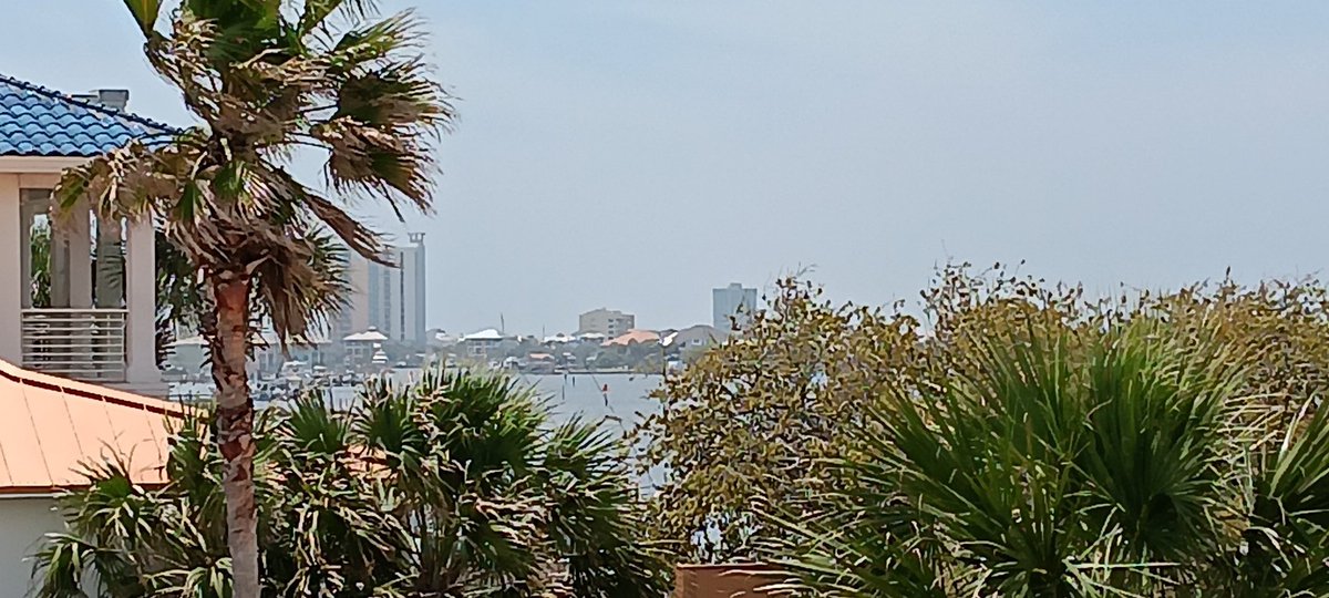 PROBLACKN1GHT's tweet photo. Just love being able to see across the bay https://t.co/8TE3pb9z9p