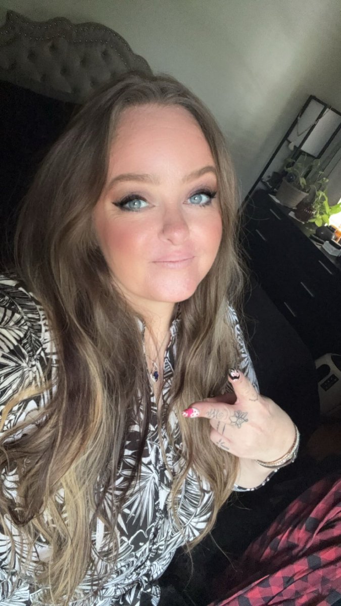 LadyBri6's tweet photo. Happy Easter Friends ♥️ Hope you all have a happy and safe day! Love y’all ♥️
#HappEaster #blessed https://t.co/eNSVMkjXjK