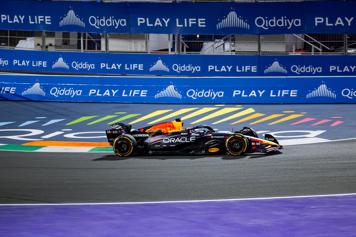 mosgovsa_en's tweet photo. ๐ Podium finishers at the stc Saudi Arabian Grand Prix:
๐ฅ Oscar Piastri
๐ฅ Max Verstappen
๐ฅ Charles Leclerc
#SaudiArabianGP | #OvertakeTheFuture https://t.co/qyGbQv8bd2