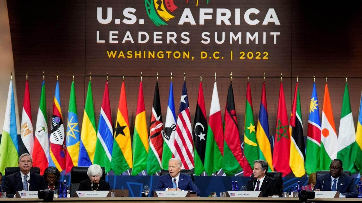 ABD AFRİKA'DAN ÇEKİLİYOR
New York Times (NYT), Trump ve ekibinin Dış politikada "köklü değişiklikler" üzerinde çalıştığını ABD'nin Afrika operasyonlarının neredeyse tamamının kaldırılacağı, Kıta genelindeki büyükelçilik ve konsolosluklarının kapatılacağı iddia edildi.