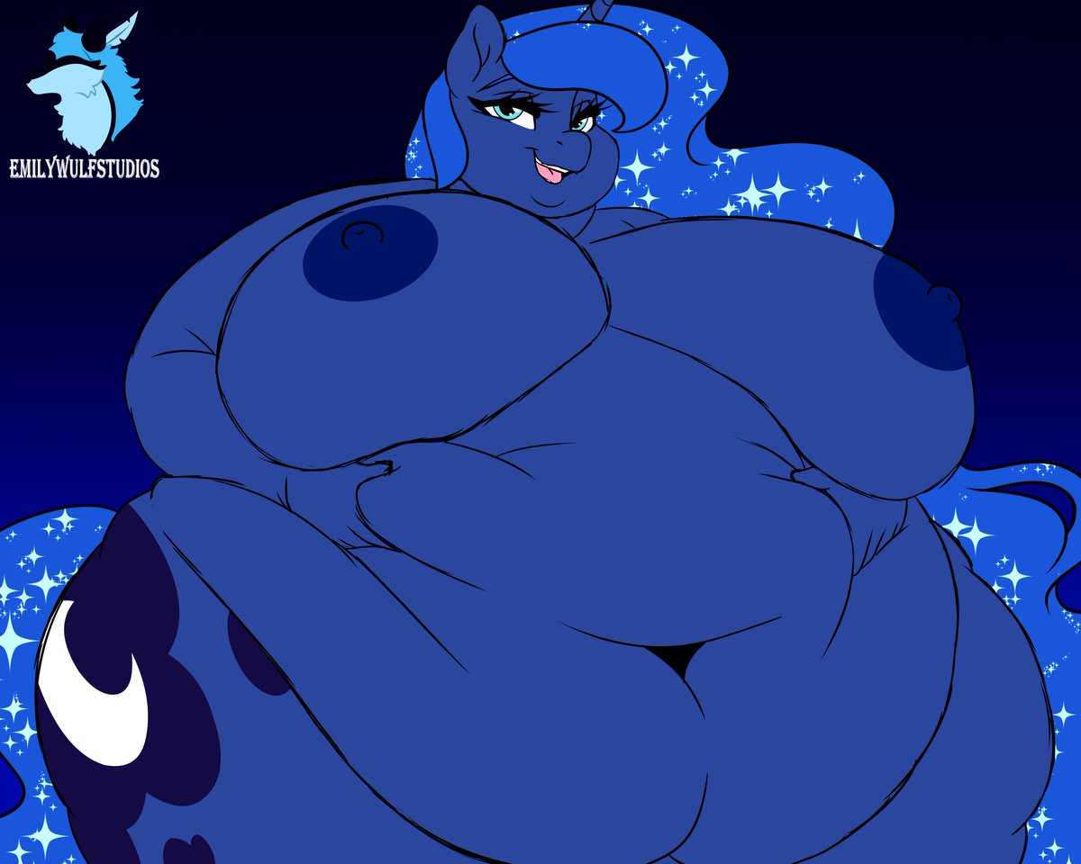 🌕 Blacked Bred Macro Pony Luna 👑 (@punkelephant95) on Twitter photo 
