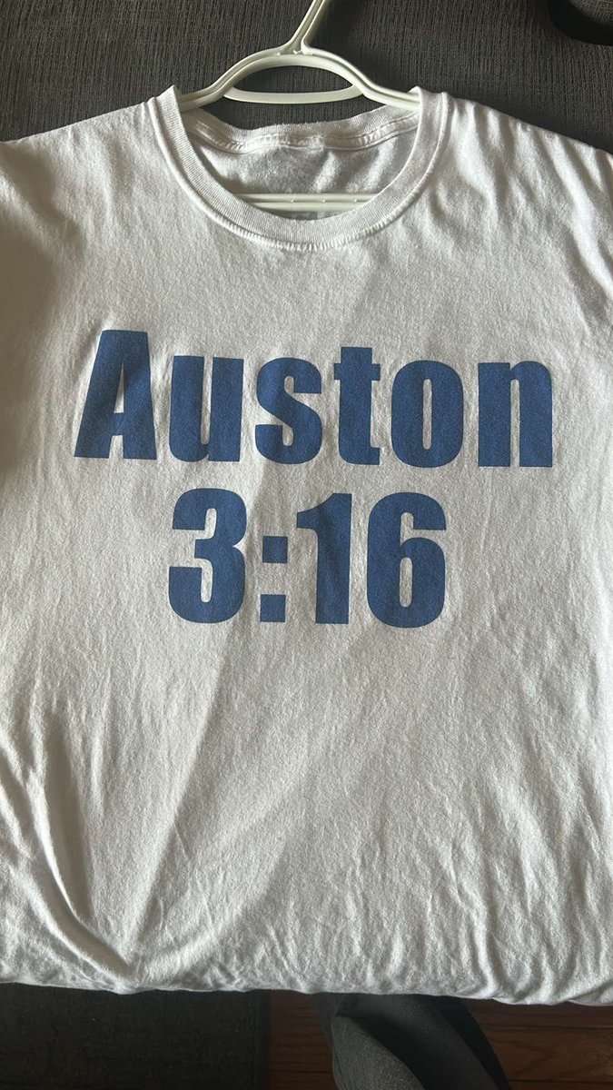 Gona have to put it on the steamer, but probably the most fitting shirt to wear tonight. Checks all the boxes  Easter/wrestlemania/game 1...... #LeafsForever #WrestleMania41 #EasterSunday  <a href="/MapleLeafs/">Toronto Maple Leafs</a> <a href="/WWE/">WWE</a> <a href="/AM34/">Auston Matthews</a> <a href="/steveaustinBSR/">Steve Austin</a>