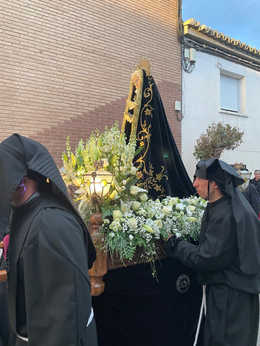 SaElAg's tweet photo. Tradiciones.
Gracias a todos por seguir haciéndolas posible.
Que no se pierdan.
#SemanaSanta 
#romanos
#elangel
#eljudas https://t.co/IgzS5KhXGN