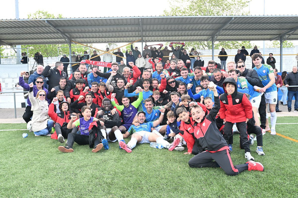 cfjaraiz's tweet photo. C.F. JARAÍZ 24/25.
Imágenes para el recuerdo.
Victoria en los Campos de Pinilla, con 10 jugadores, más de una hora.
C.D. Diocesano.     1
C.F. Jaraíz.                2 https://t.co/jmWjLb5BYi