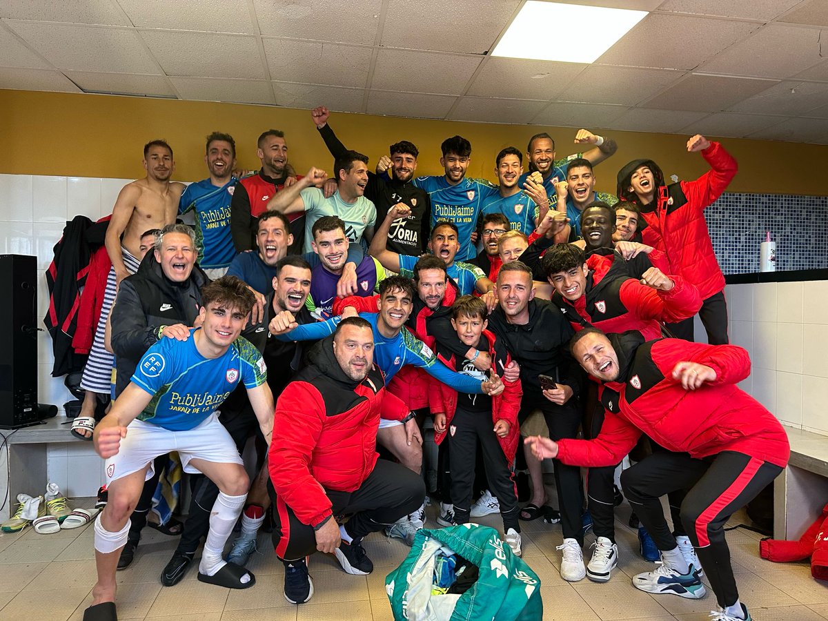 cfjaraiz's tweet photo. C.F. JARAÍZ 24/25.
Imágenes para el recuerdo.
Victoria en los Campos de Pinilla, con 10 jugadores, más de una hora.
C.D. Diocesano.     1
C.F. Jaraíz.                2 https://t.co/jmWjLb5BYi