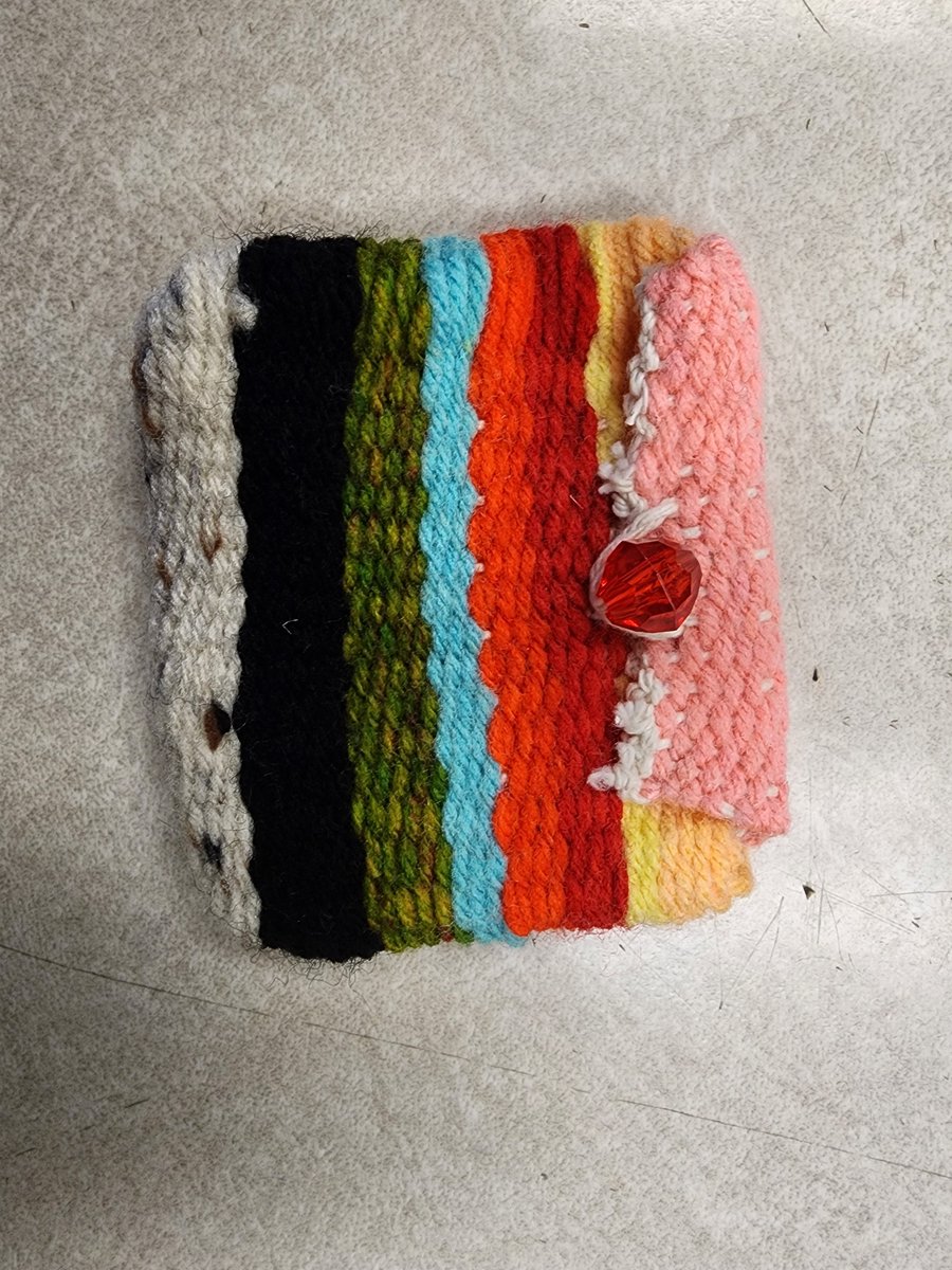 ArtALCMS's tweet photo. Our ALC  middle school art students are finishing their weaving pouches.  It is heartwarming to see students feeling accomplished and proud of their creations! https://t.co/0Qbmxj3UyU