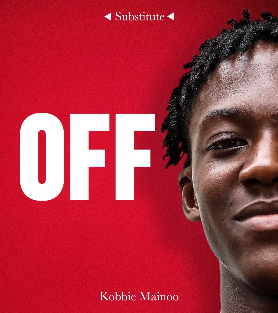 United make a triple change 🔄

#MUFC || #MUNWOL