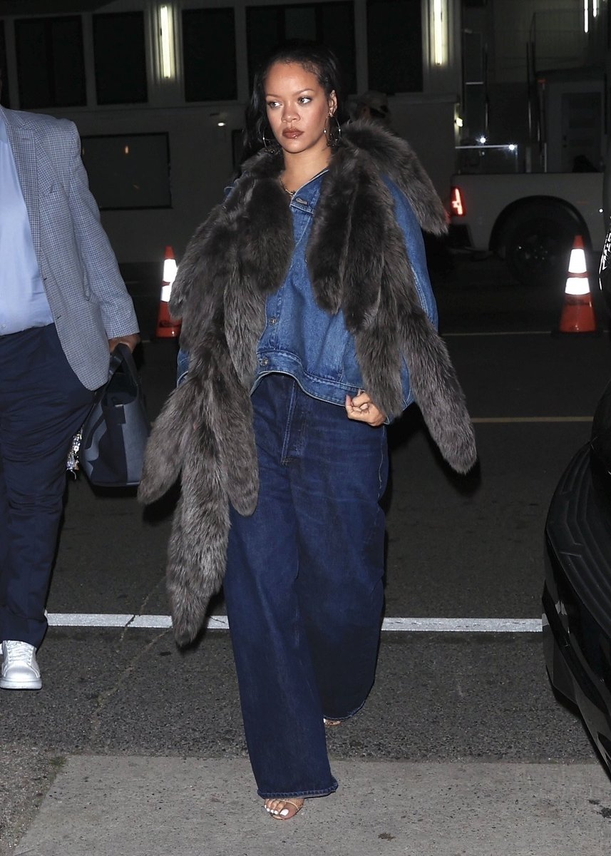 Rihanna last night ❤️