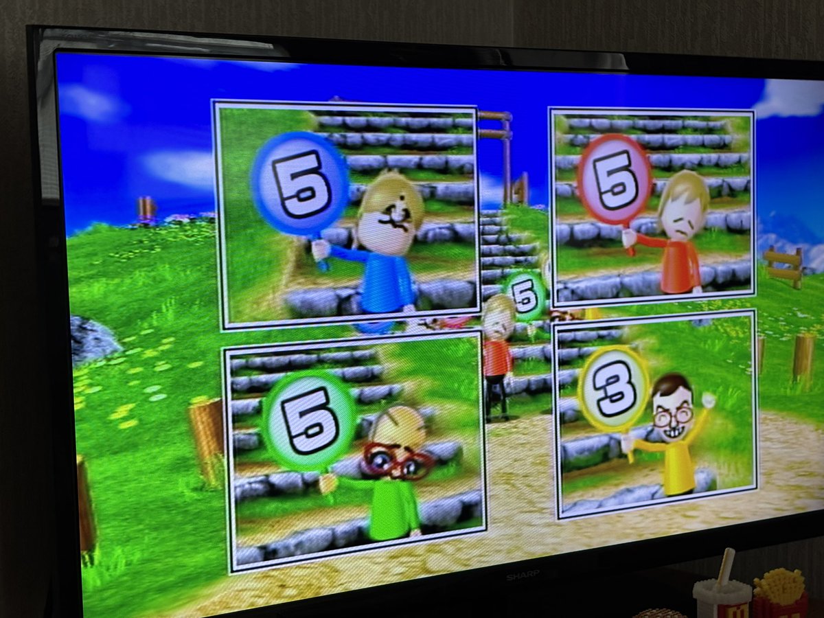OverWork_Angel's tweet photo. 3人でMii新しく作ってWii Party
したぞぉ
カオスすぎて終始腹痛かった┏┛墓┗┓ https://t.co/sRIL0sZvwU