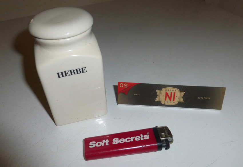 softsecrets_fr's tweet image. Happy 420 !

Joyeux 420 à tous nos lecteurs

#SoftSecrets #CannabisLegal