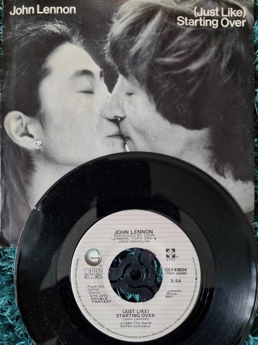 aitchdj's tweet photo. @itsvegasmatt , just having a lazy Sunday afternoon here in the u.k playing some old 45's and this one came out the box, had to play it , i believe its an old fave of yours.... https://t.co/wKoGNYXaFi