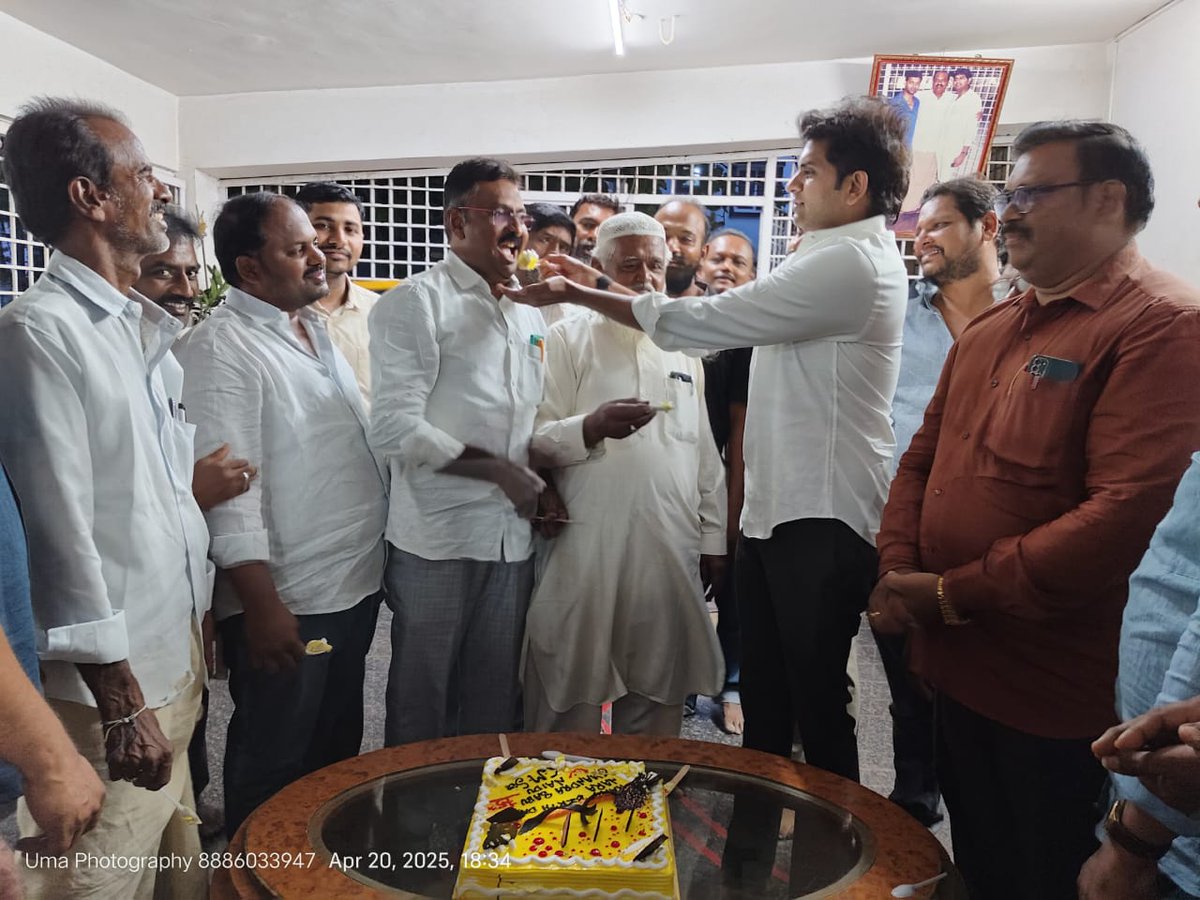 JCPRTDP's tweet image. ఘనంగా టీడీపీ అధినేత ఆంధ్రప్రదేశ్ ముఖ్యమంత్రివర్యులు  @ncbn గారి కి హృదయపూర్వక జన్మదిన శుభాకాంక్షలు 💐 @JaiTDP