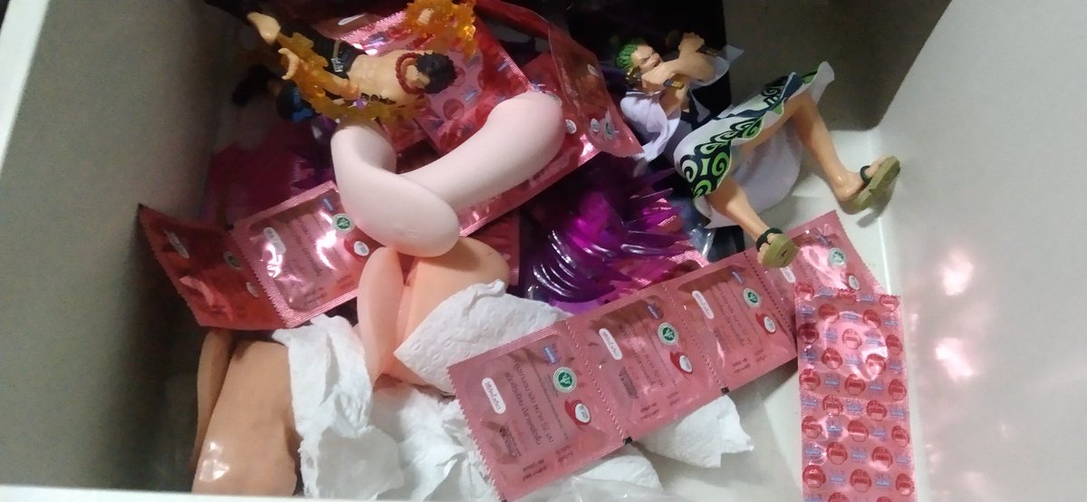 ของเล่นเราเยอะนะ มาเล่นกันมั้ย🤭