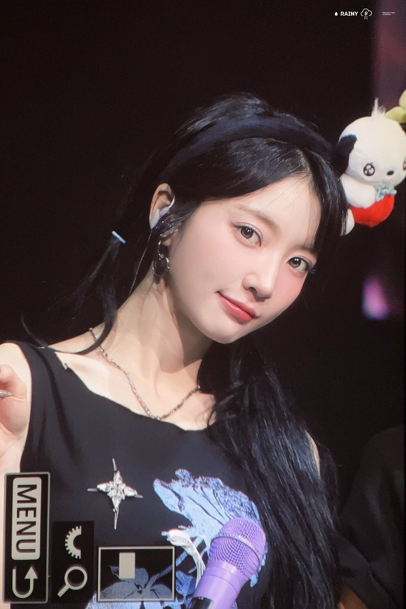 250420 유빈

#오마이걸 #OHMYGIRL #유빈 #YUBIN