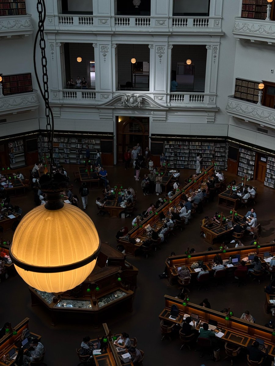 marshmylows's tweet photo. "I have always imagined that paradise will be a kind of library."
#statelibraryvictoria 

Nepal when?😭 https://t.co/j4JGMWNbOH