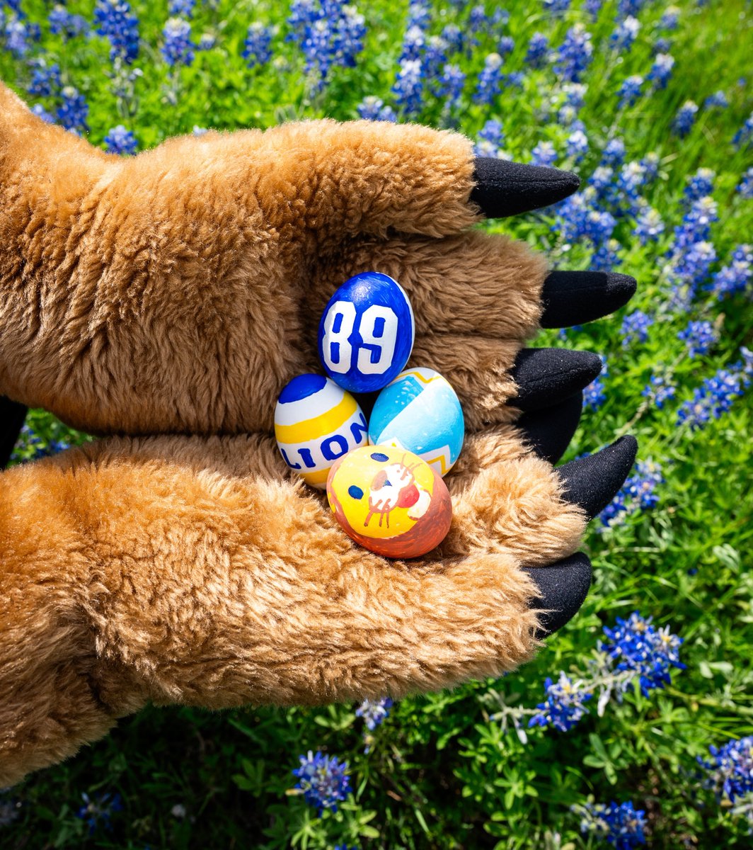 Happy Easter from #ETAMU! We hope your holiday is an egg-cellent one!