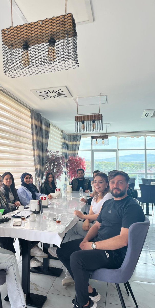 Her hafta düzenlediğimiz kulüp haftalık toplantımızı gerçekleştirdik yeni haftanin planını hazırladık hayırlı olsun 🤲☺️