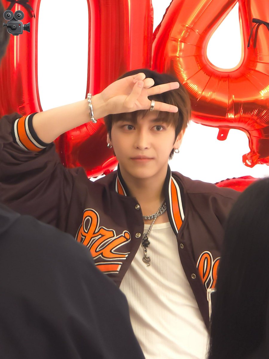 둘, 셋, 지원아 생일축하해~
#NOMAD #ONE #노매드 #원